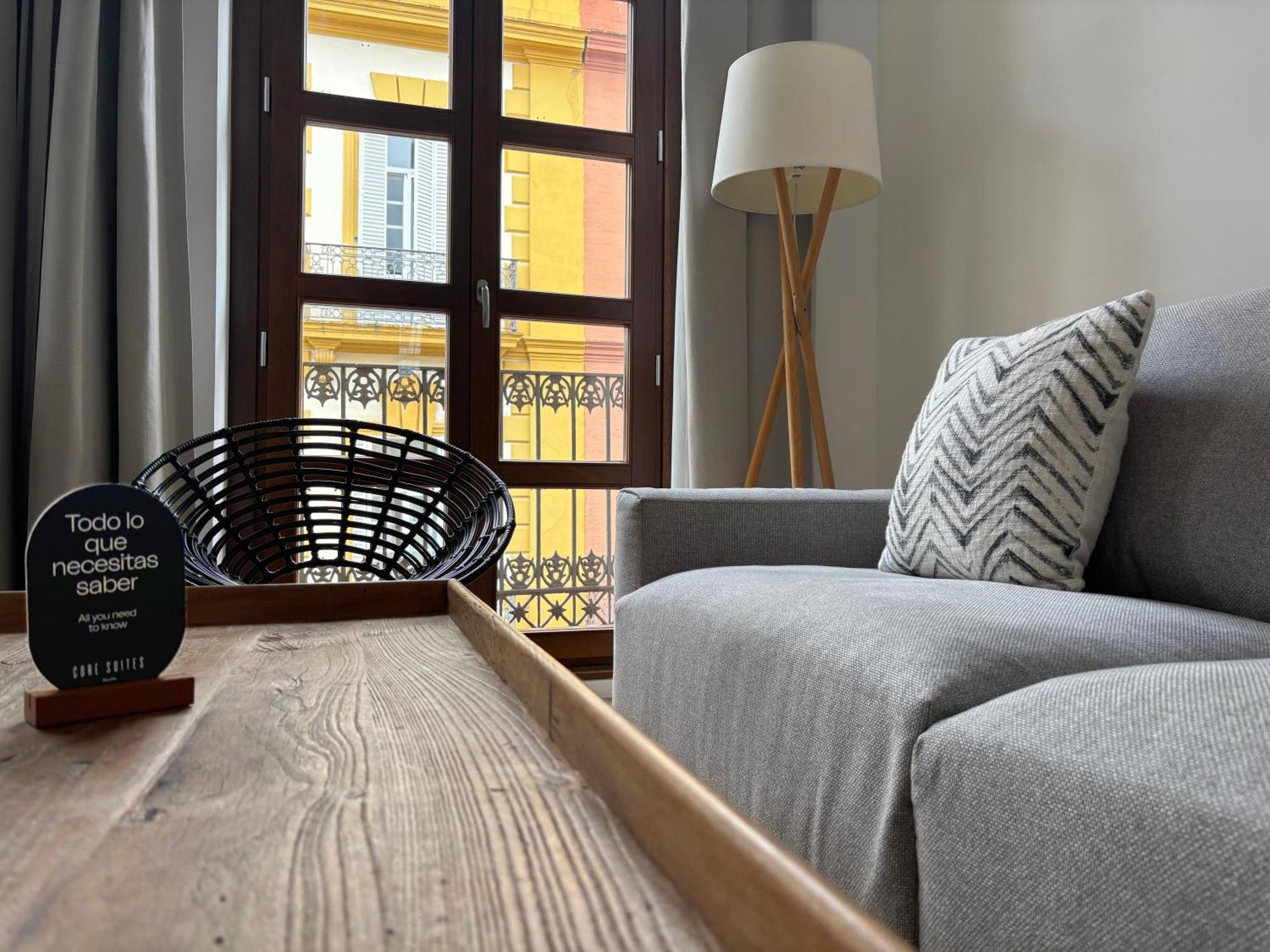 Apartamentos Core Suite Sevilla ภายนอก รูปภาพ